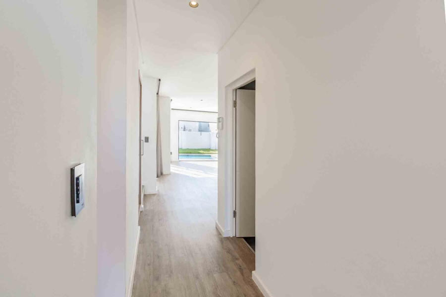 4 Bedroom Property for Sale in Sandown Western Cape